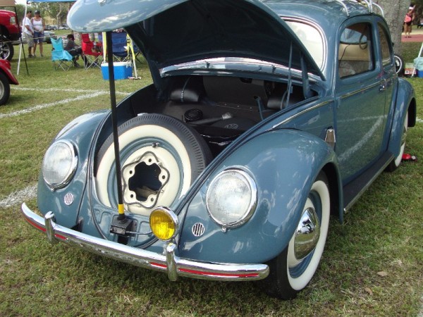 Classic VW BuGs Attends the 2013 Ft. Lauderdale Show 'N Shine VW Air ...